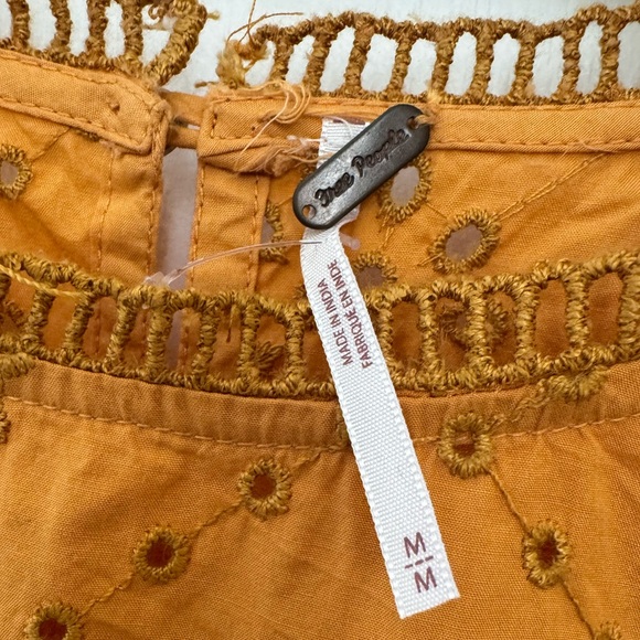 FREE PEOPLE RUFFLE EYELET TOP. MERCI BEAUCOUP BELL SLEEVE BLOUSE. EXCELLENT COND - Picture 7 of 16